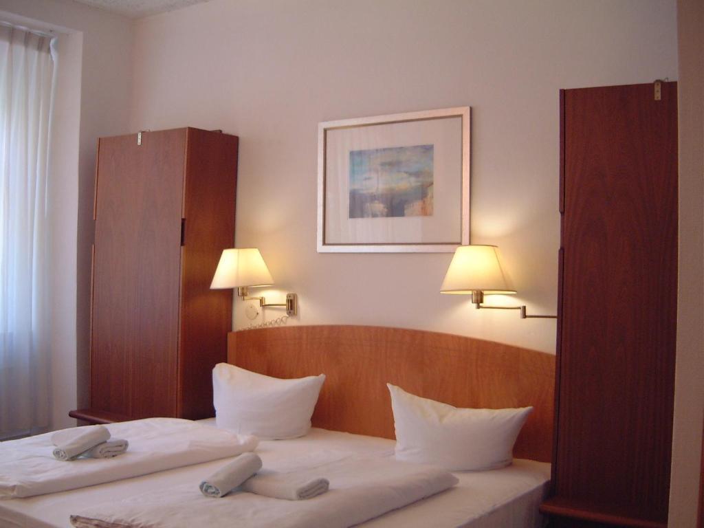 Hotel Restaurant Toscana Naumburg Наумбург Номер фото
